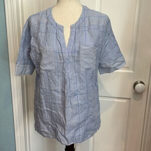 Tommy Bahama blue linen top with elbow link sleeves small